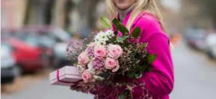 How Letterbox Flowers Stay Fresher Than Traditional Bouquets?